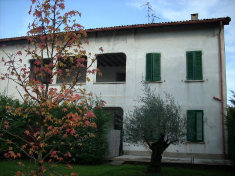  ronco briantino vendita quart:  puntocasa ronco sas di aschieri stefano & c.