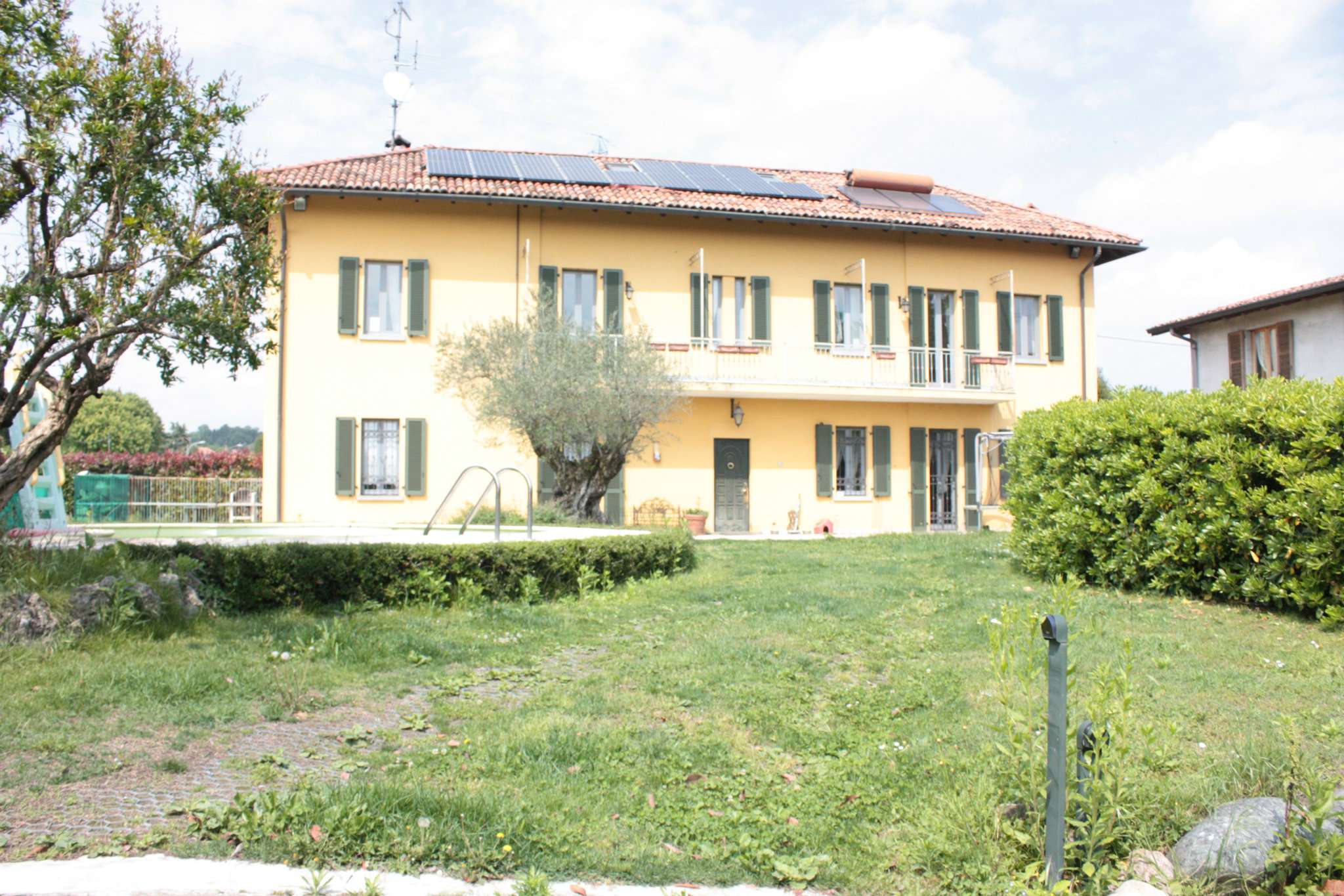 Villa Unifamiliare - Indipendente MERATE vendita   Buozzi Puntocasa Robbiate sas di Agosti Guendalina