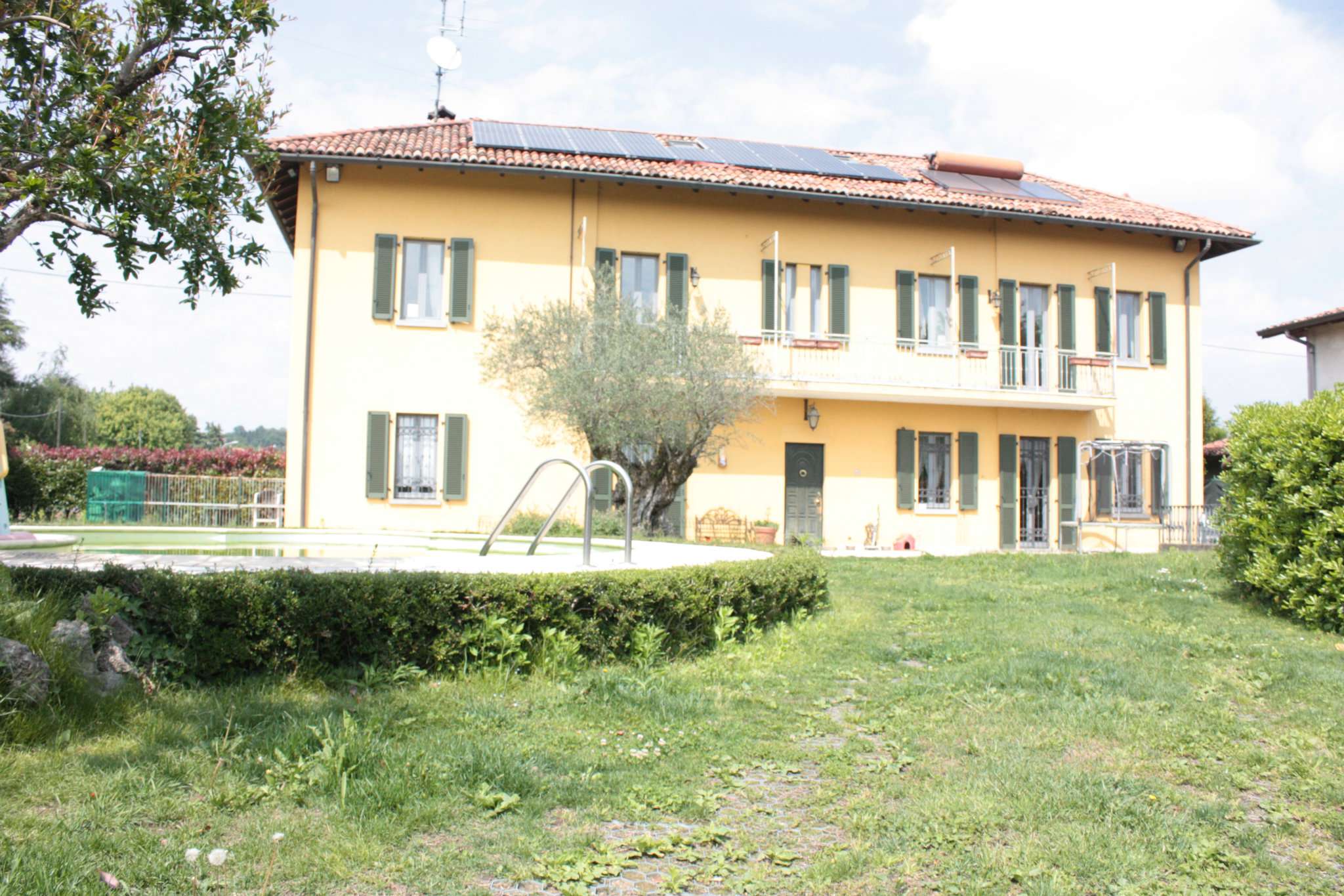 Villa Unifamiliare - Indipendente MERATE vendita   Buozzi Puntocasa Robbiate sas di Agosti Guendalina