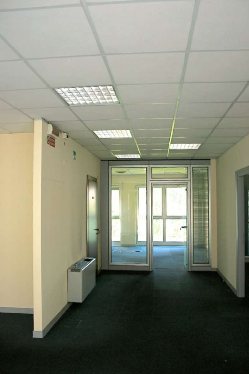 Ufficio - Loc.Com. MILANO affitto  ISOLA confalonieri Saint Germain