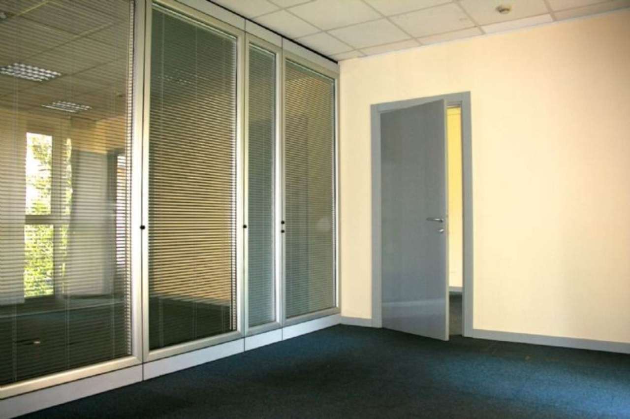 Ufficio - Loc.Com. MILANO affitto  ISOLA confalonieri Saint Germain