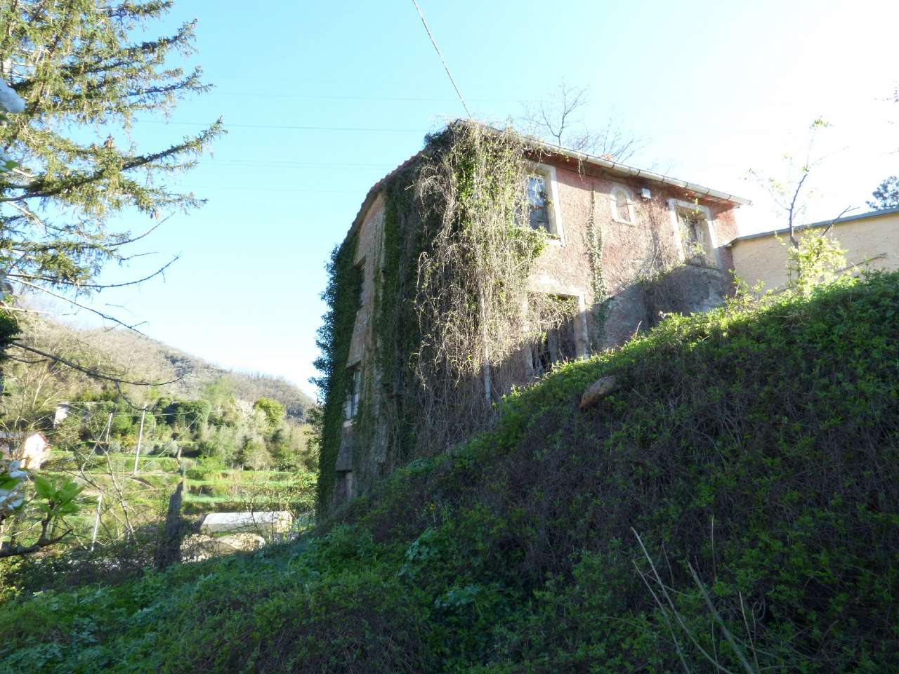 Villa Unifamiliare - Indipendente MOCONESI vendita   Del Commercio FONTANABUONA IMMOBILIARE