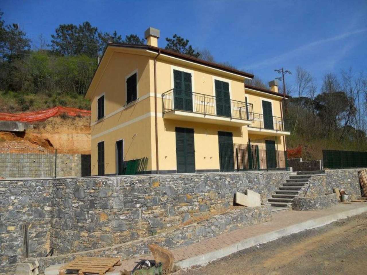 Villa SAN COLOMBANO CERTENOLI vendita   Calvari FONTANABUONA IMMOBILIARE