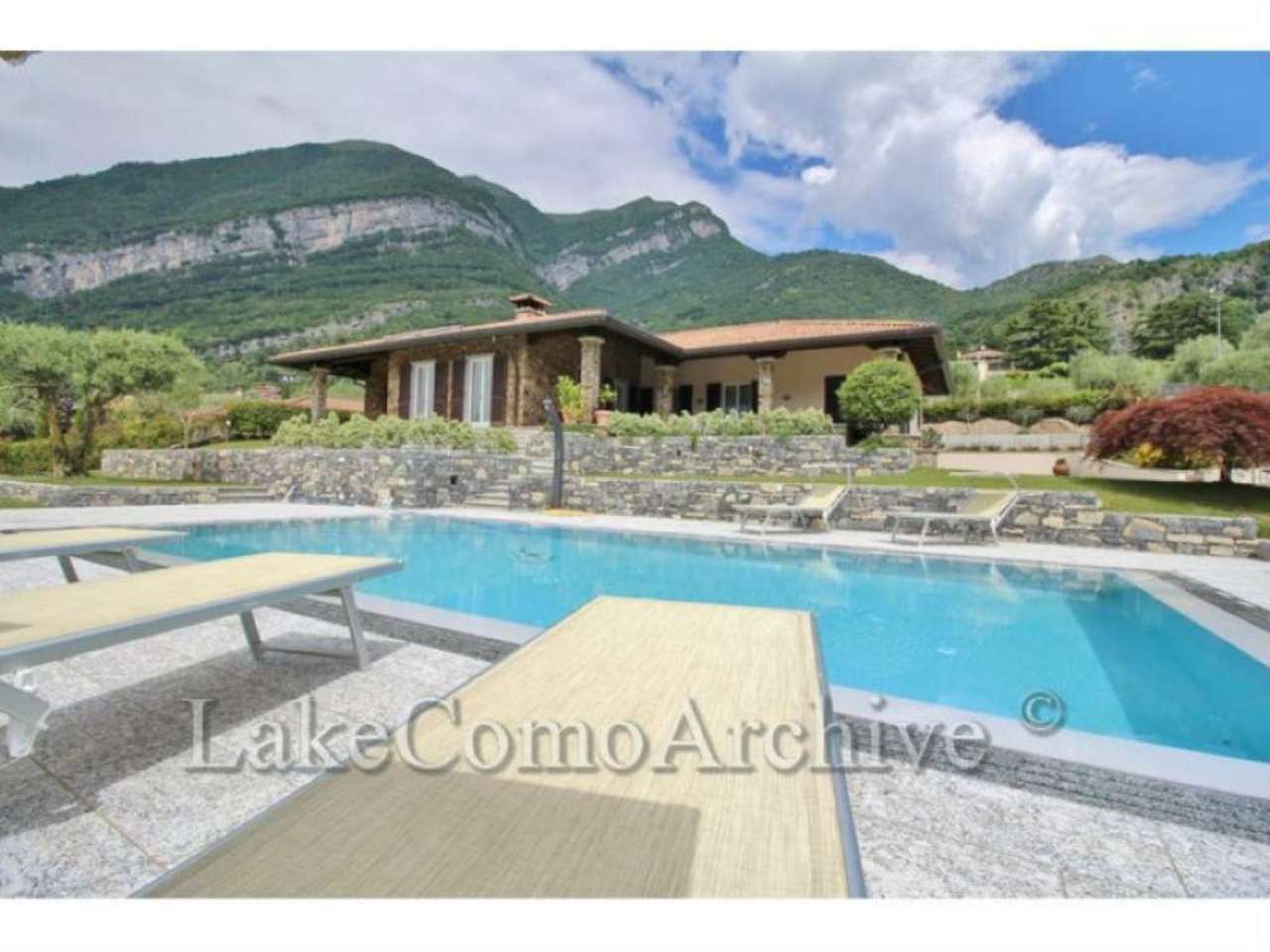 Villa MENAGGIO vendita    Holiday Property Solutions Immobiliare