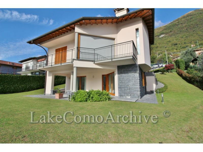 Villa MENAGGIO vendita    Holiday Property Solutions Immobiliare