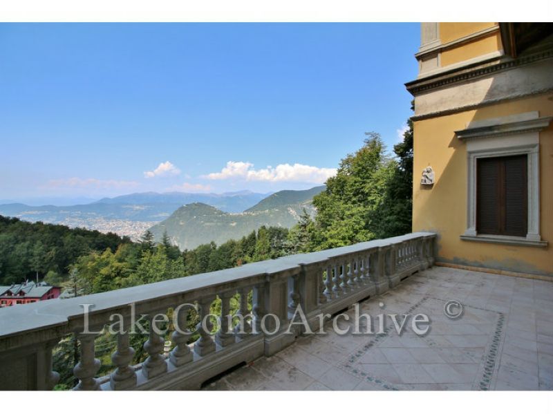 Villa LANZO D