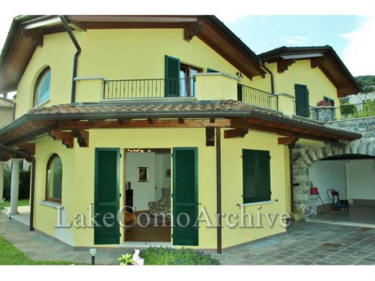 Villa MENAGGIO vendita    Holiday Property Solutions Immobiliare