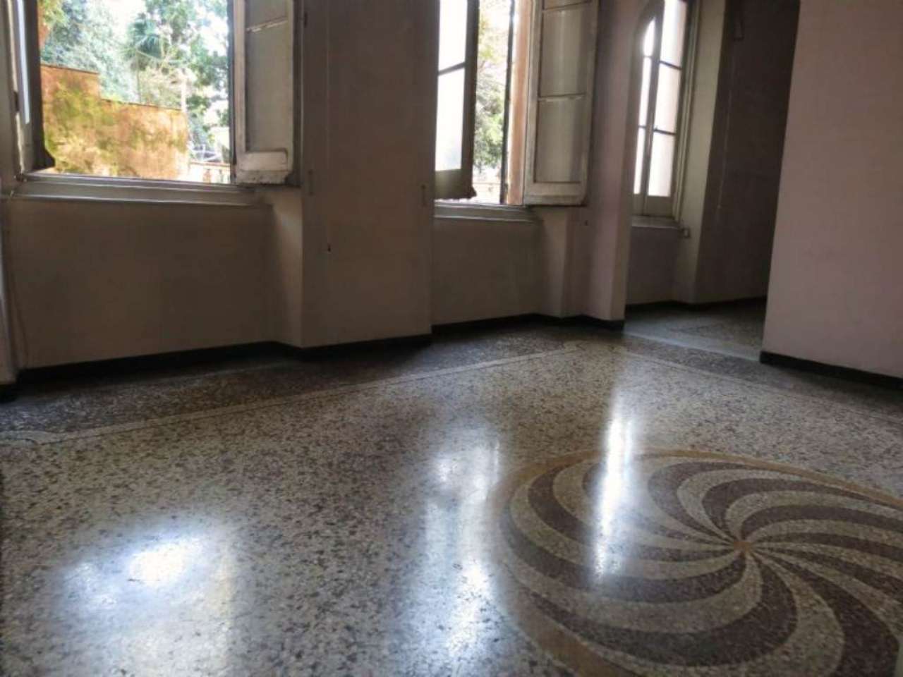  genova vendita quart: centro pierre casa immobiliare