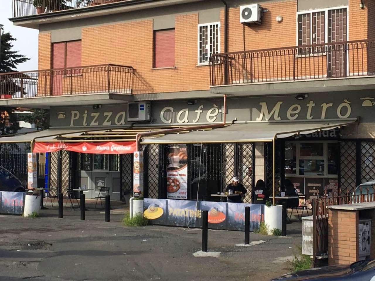 Negozio - Loc.Com. ROMA affitto  FINOCCHIO Mandanici Tre Effe Immobiliare