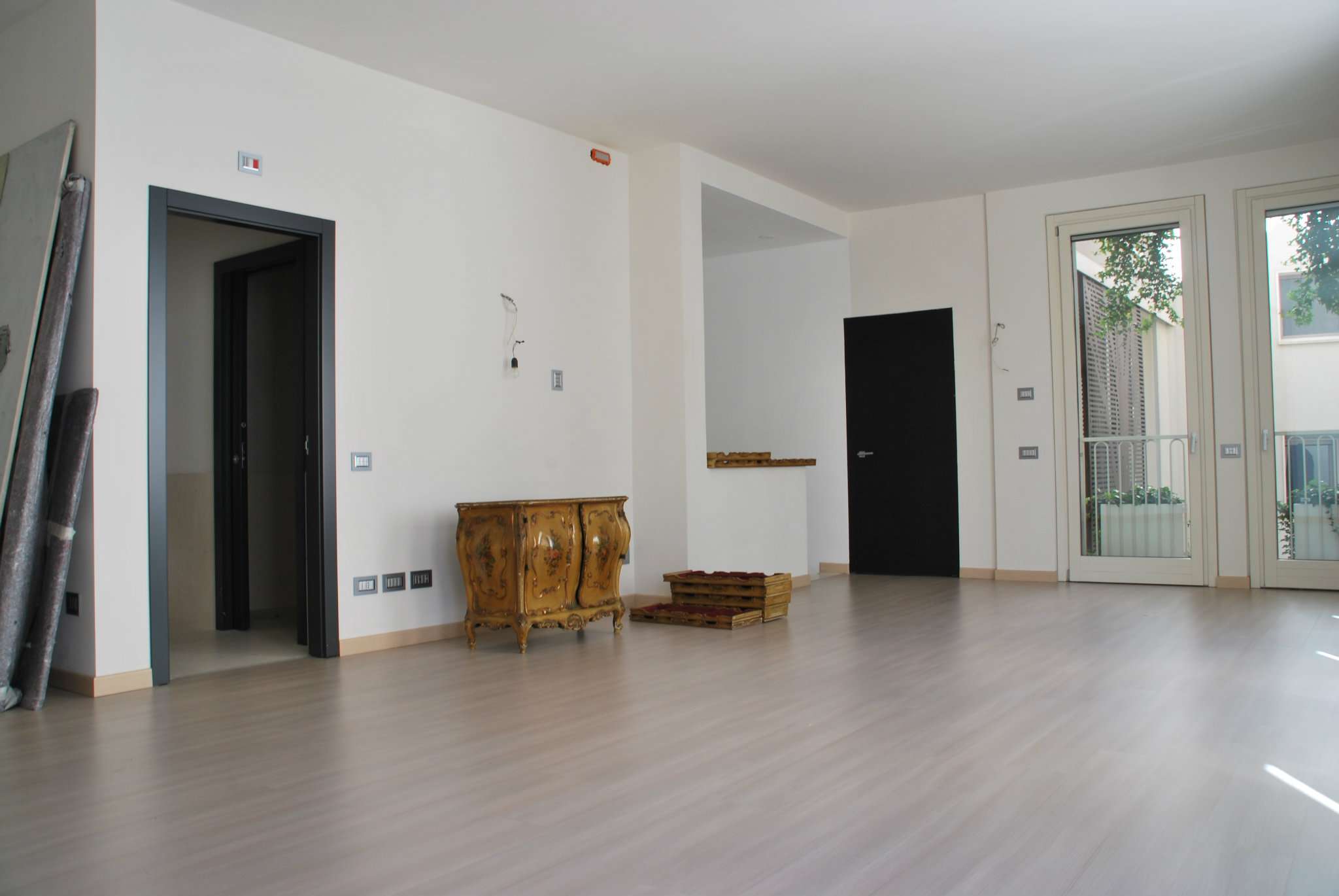 Negozio - Loc.Com. MILANO affitto  CENTRO STORICO Santa Maria alla Porta Dimensione Centro