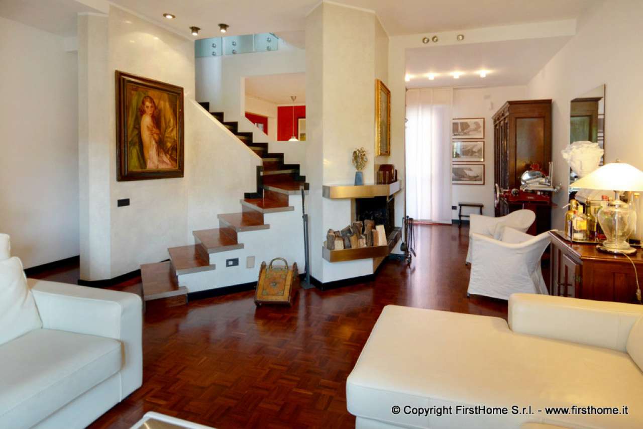 Villa Unifamiliare - Indipendente MILANO vendita  BAGGIO Forze Armate FirstHome S.r.l.