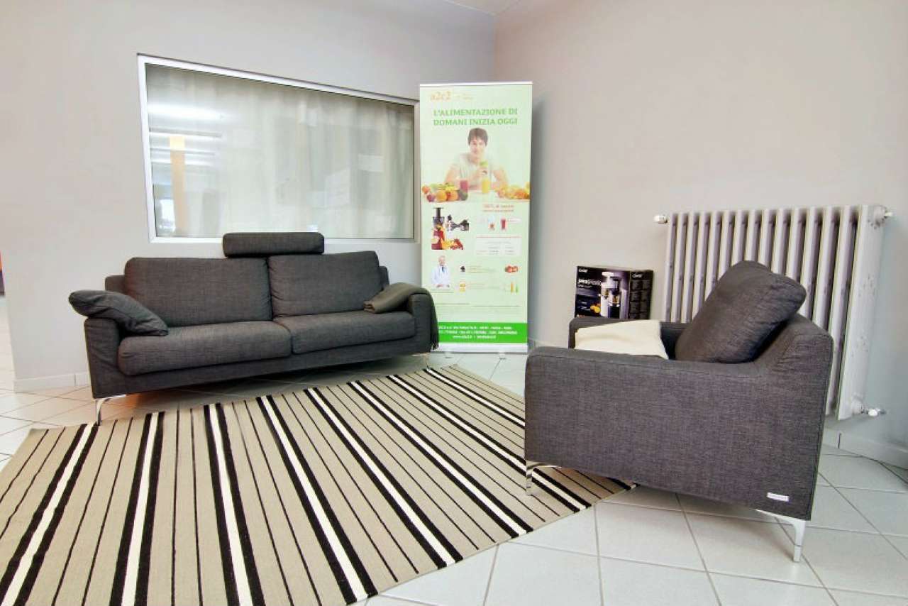 Negozio - Loc.Com. TORINO vendita  PARELLA FATTORI IULACASE Servizi Immobiliari