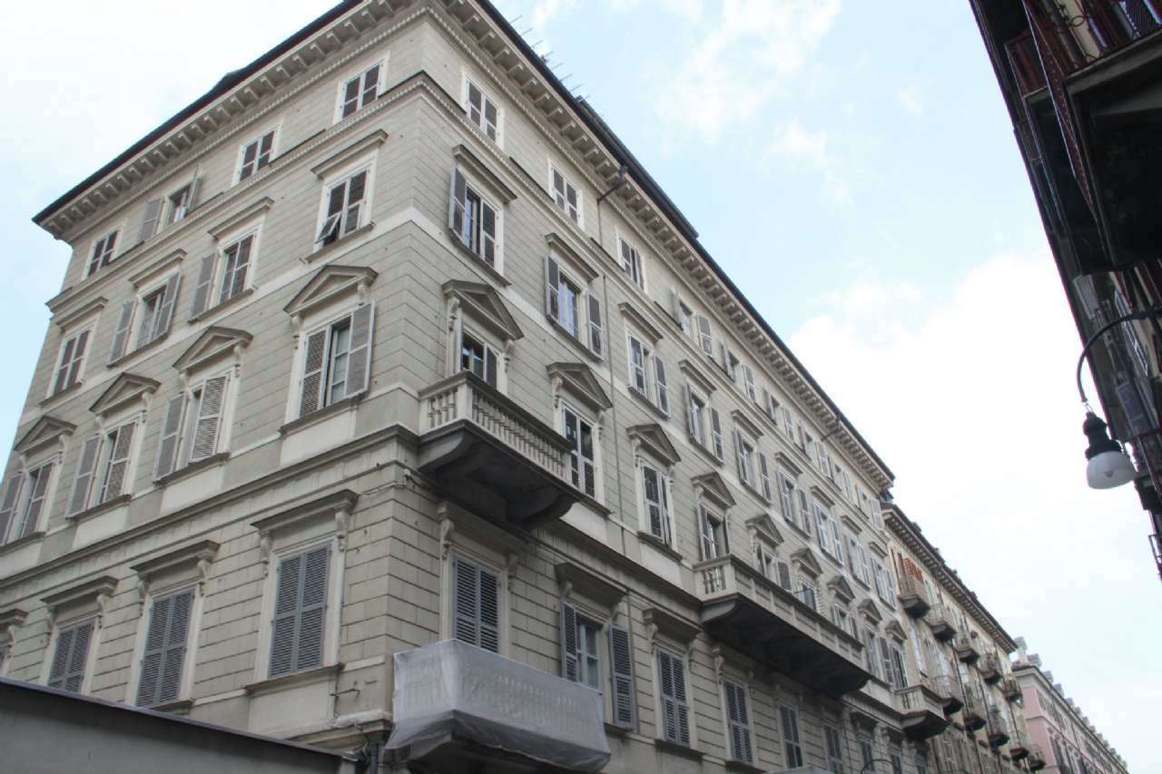  torino vendita quart: centro regina-studio-immobiliare