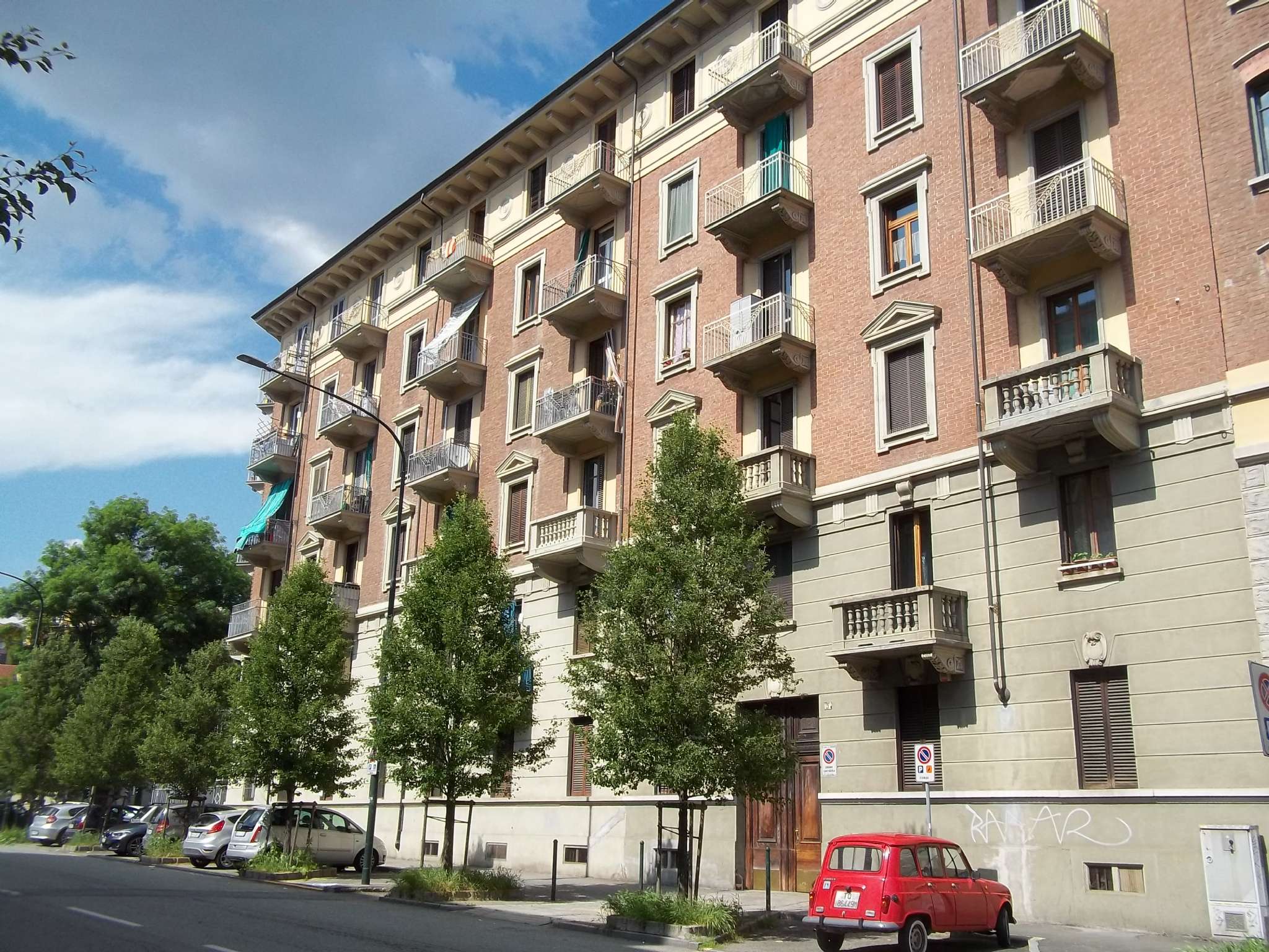  torino vendita quart: valentino regina studio immobiliare