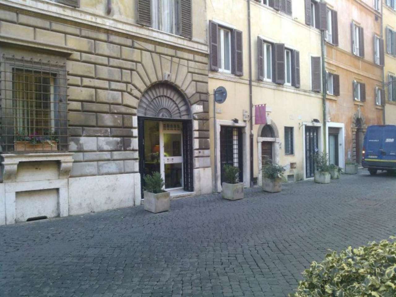 Negozio - Loc.Com. ROMA vendita  Centro storico Giulia Eurocasare servizi immobiliari
