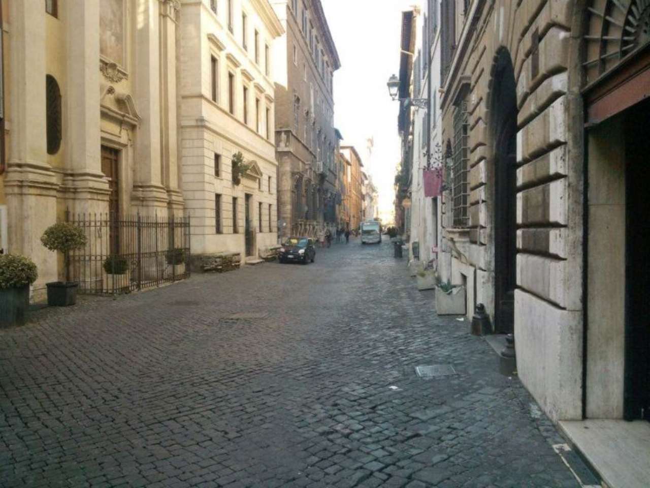 Negozio - Loc.Com. ROMA vendita  Centro storico Giulia Eurocasare servizi immobiliari