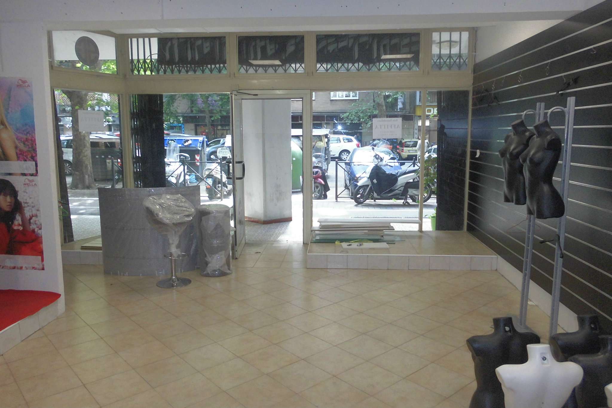 Negozio - Loc.Com. ROMA affitto  MARCONI oderisi da gubbio ARTE IMMOBILIARE S.R.L