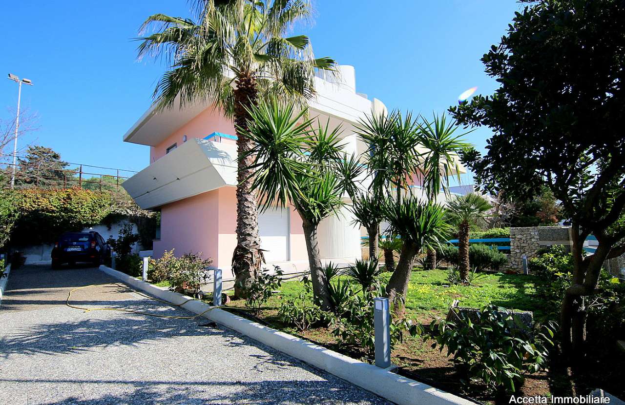 Villa TARANTO vendita   Via Fior di Ciliegio ACCETTA IMMOBILIARE