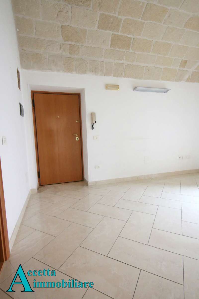 Ufficio - Loc.Com. TARANTO affitto   De Cesare ACCETTA IMMOBILIARE
