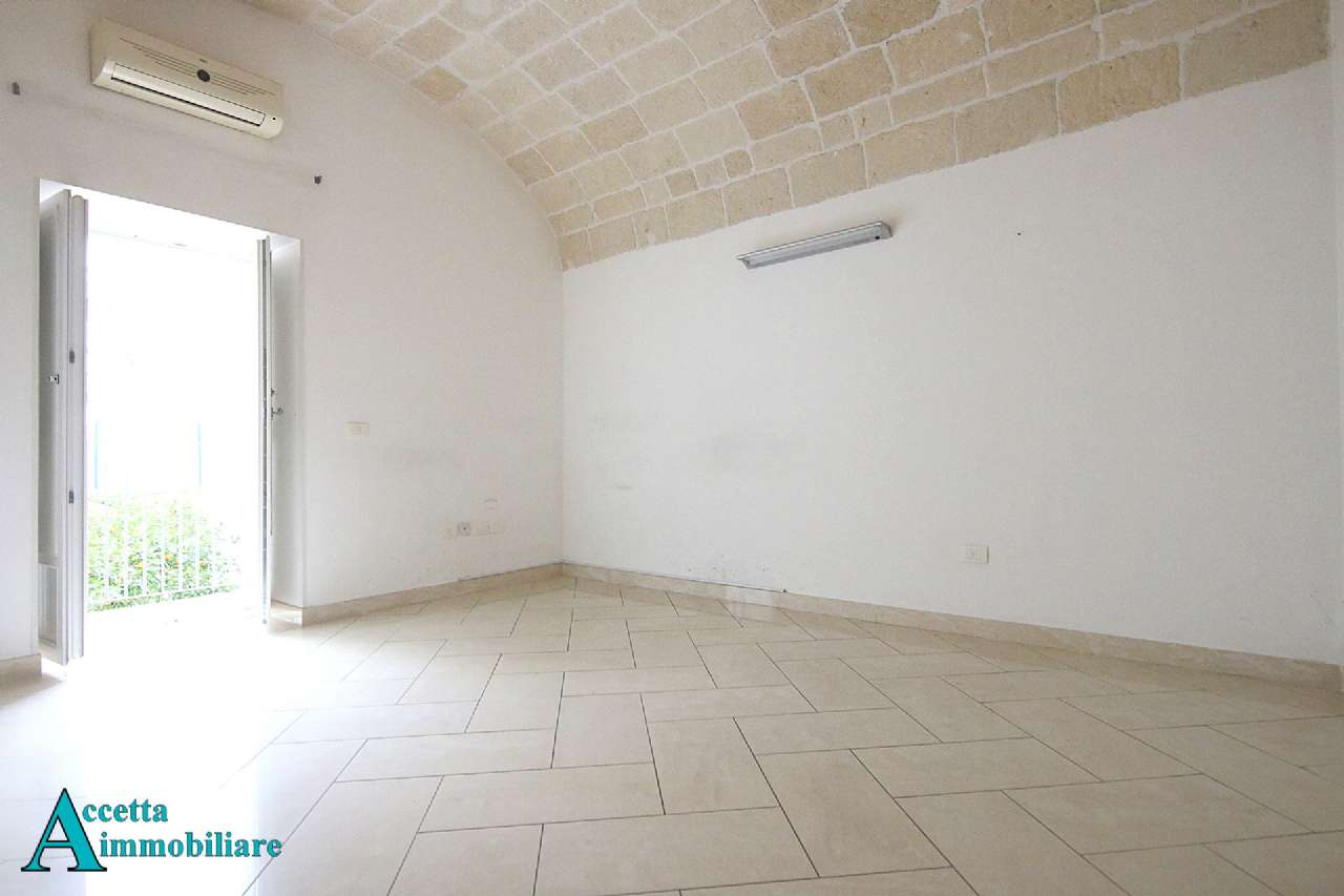 Ufficio - Loc.Com. TARANTO affitto   De Cesare ACCETTA IMMOBILIARE