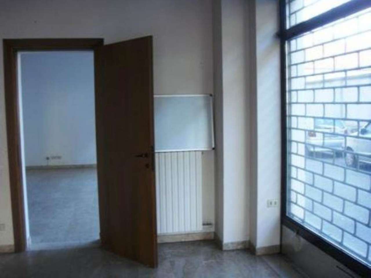 Negozio - Loc.Com. MILANO affitto  DERGANO Butti Affiliato La Casa - MILANO SEMPIONE- ESSEVI SRL