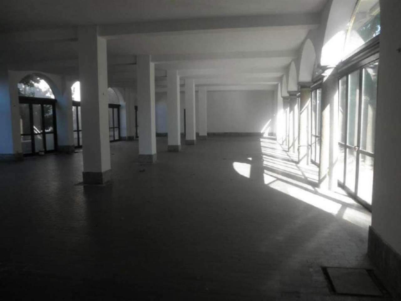 Negozio - Loc.Com. MILANO affitto  CORVETTO tertulliano Affiliato La Casa - MILANO SEMPIONE- ESSEVI SRL