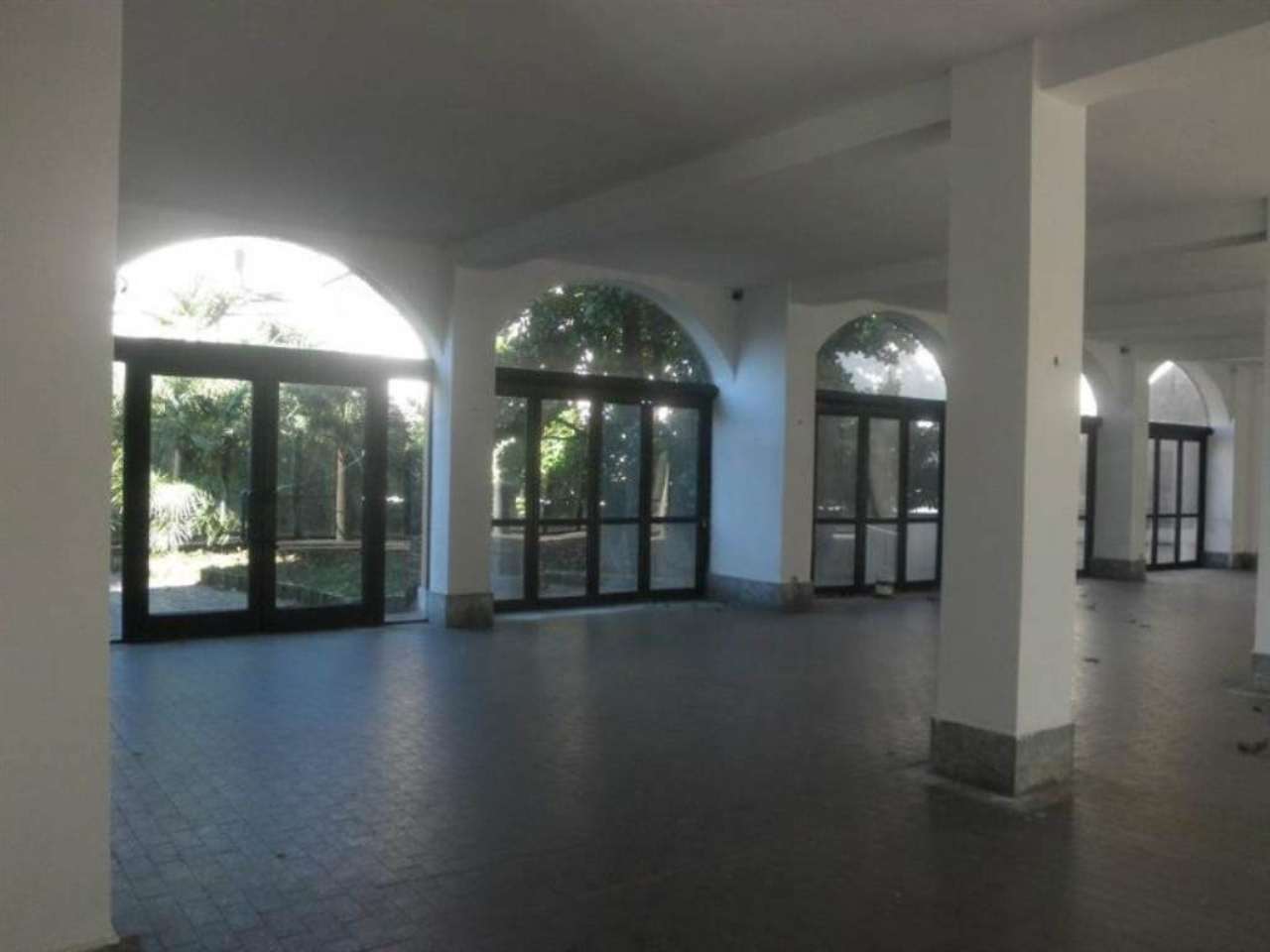 Negozio - Loc.Com. MILANO affitto  CORVETTO tertulliano Affiliato La Casa - MILANO SEMPIONE- ESSEVI SRL