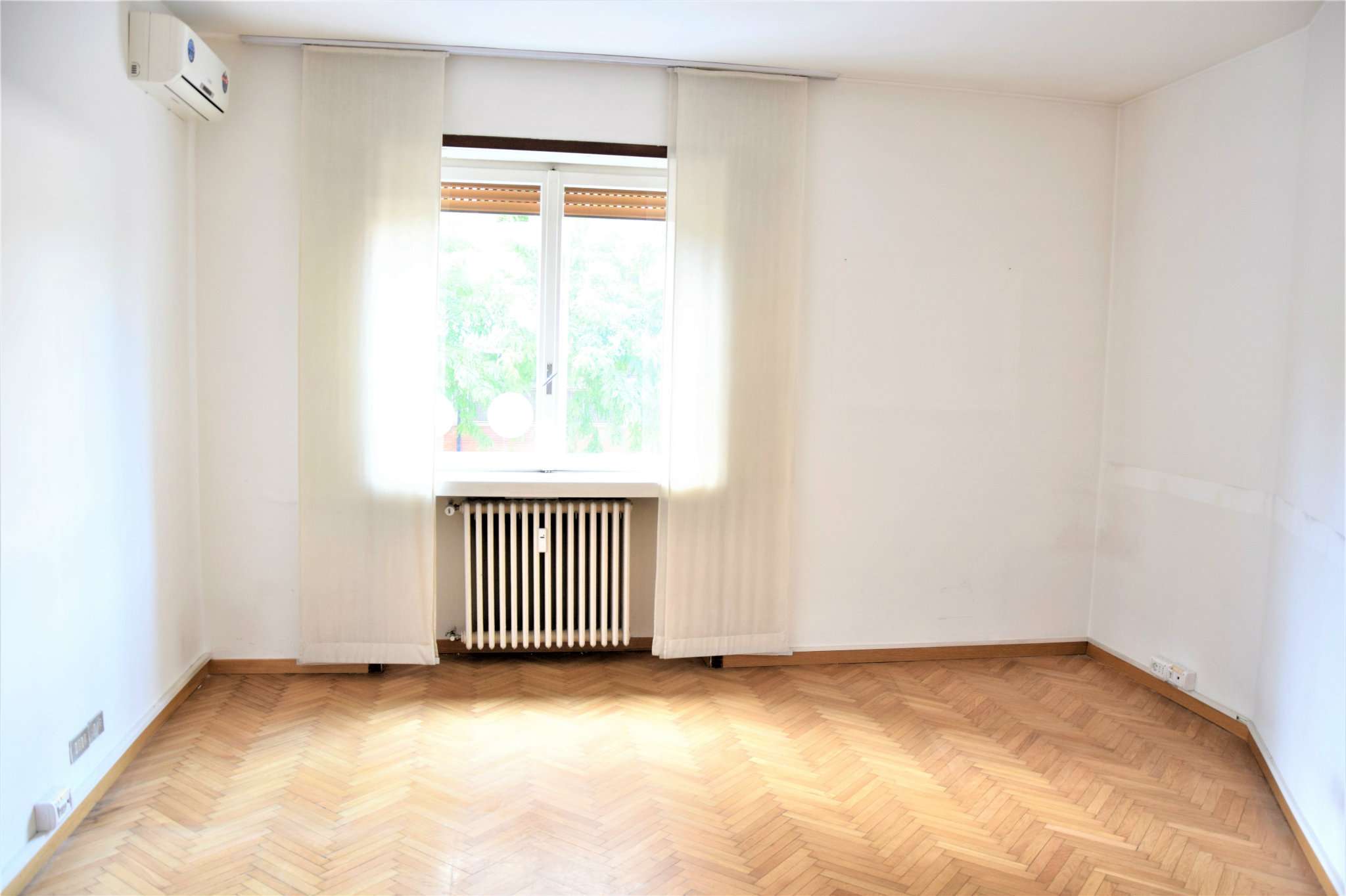 Ufficio - Loc.Com. MILANO affitto  FIERA ferrucci Affiliato La Casa - MILANO SEMPIONE- ESSEVI SRL