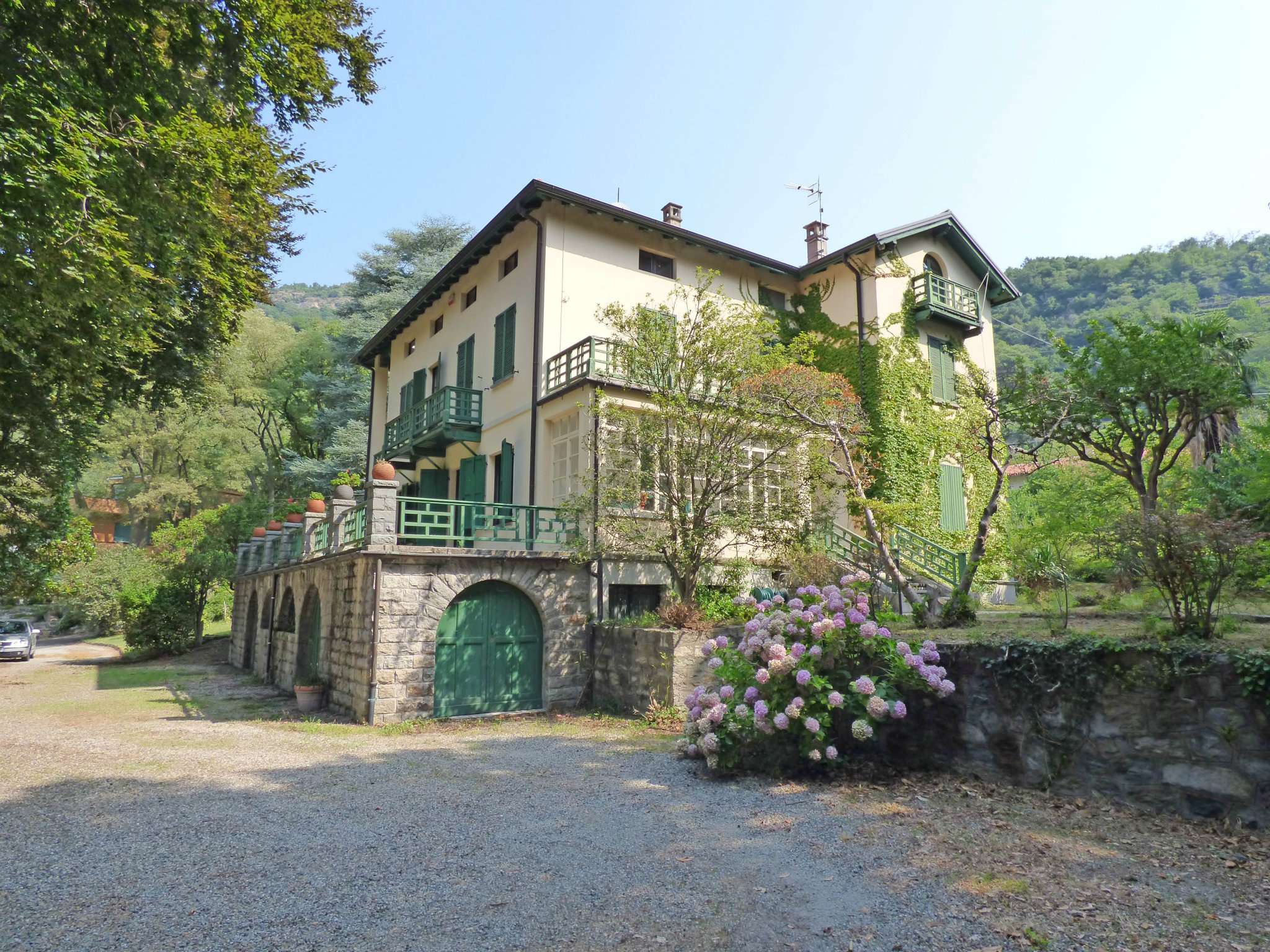 Villa BORGOFRANCO D