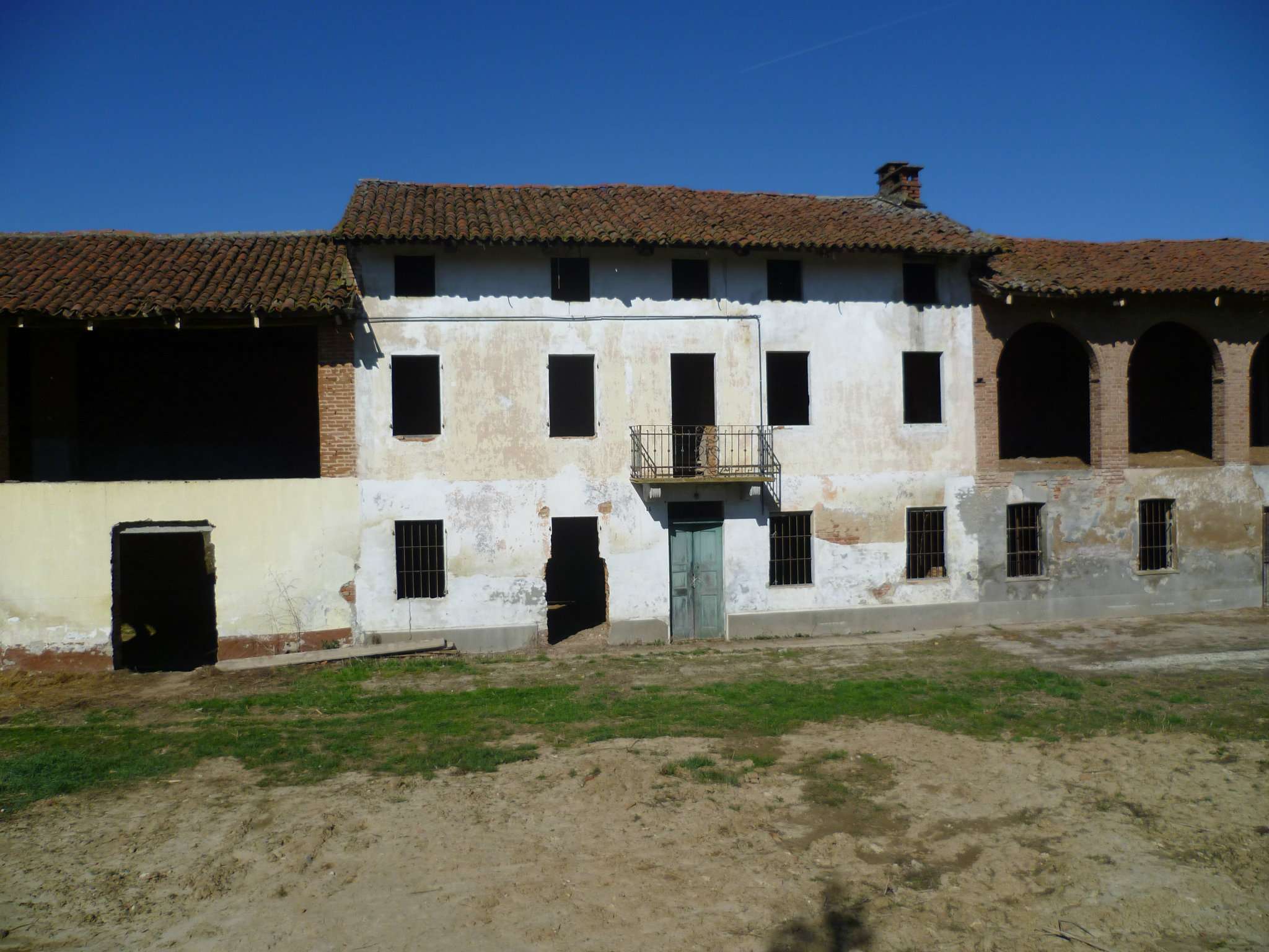 Rustico - Cascina VALFENERA vendita  VALFENERA Isolabella nord Chiusano & C. Torino