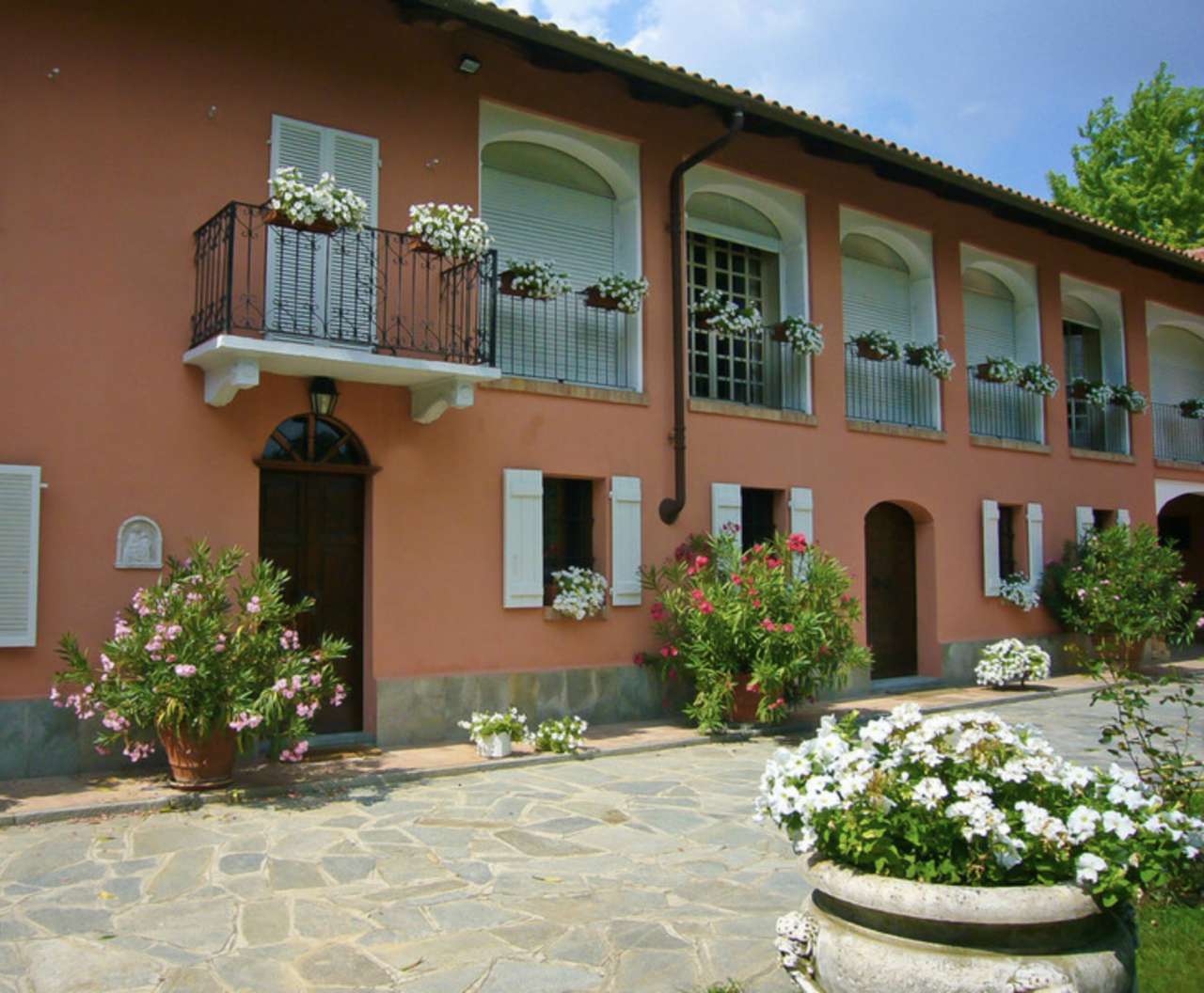  castelnuovo don bosco vendita quart: frazione nevissano chiusano & c. torino