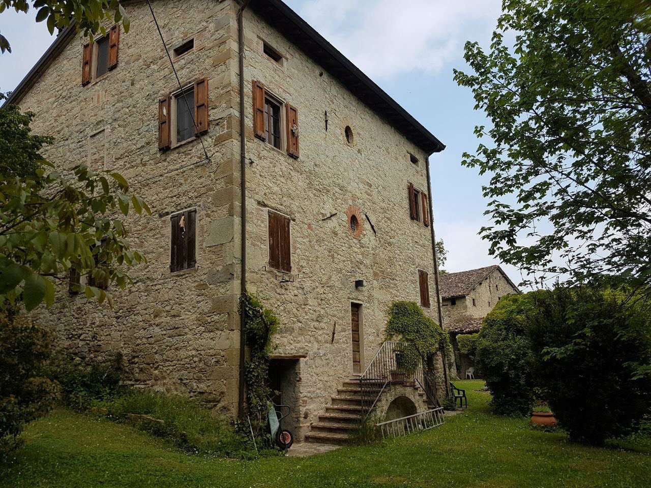 Villa CARPINETI vendita    BELLEI SERVIZI IMMOBILIARI SRL