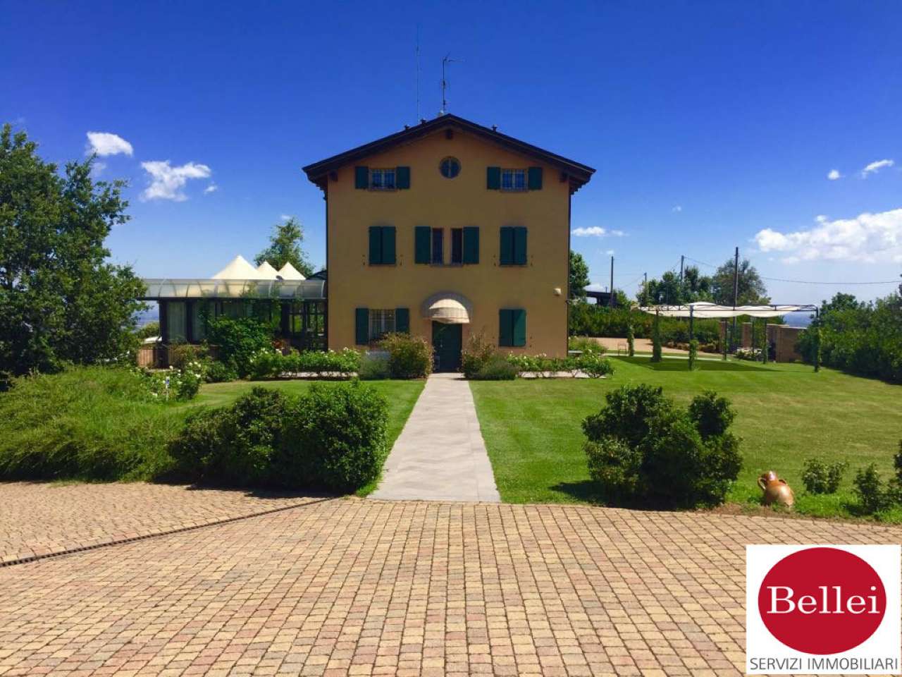  casalgrande vendita quart:  bellei-servizi-immobiliari-srl