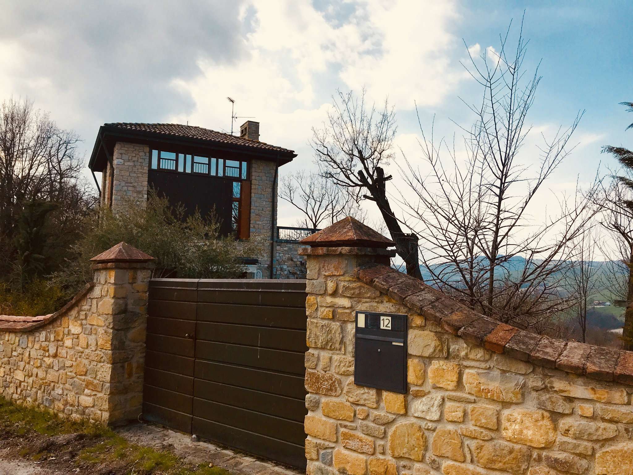 Villa VIANO vendita    BELLEI SERVIZI IMMOBILIARI SRL