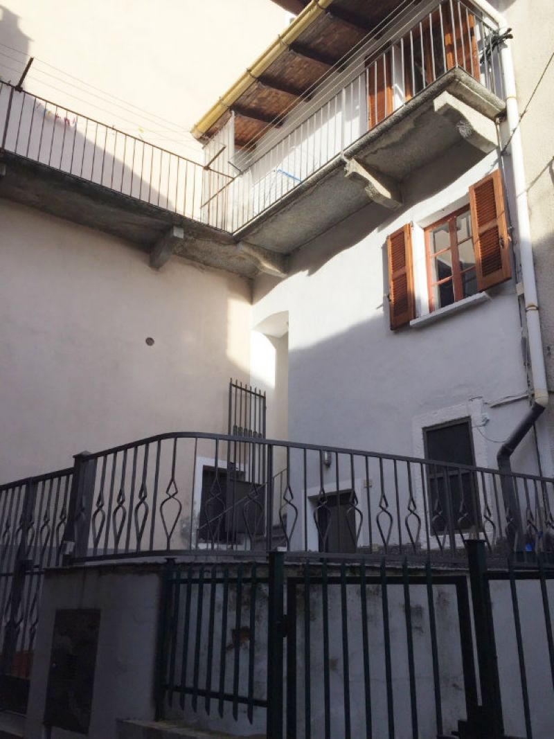 Appartamento CUASSO AL MONTE vendita    Broccucci Immobiliare