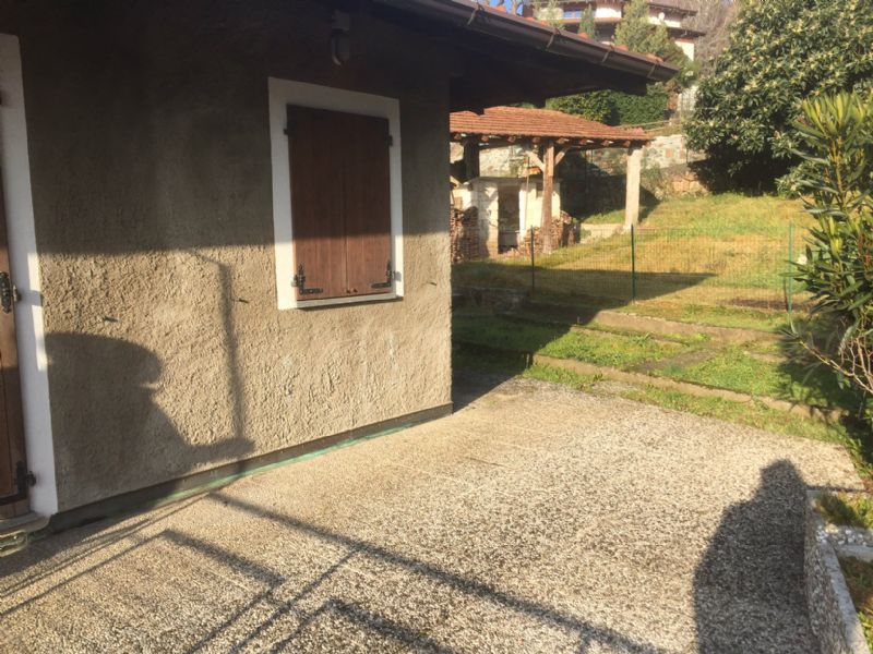 Appartamento CUASSO AL MONTE vendita    Broccucci Immobiliare