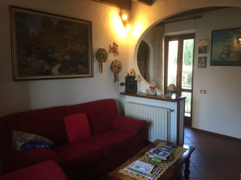 Appartamento CUASSO AL MONTE vendita    Broccucci Immobiliare