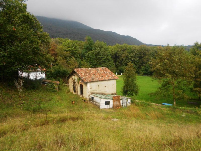  cuasso-al-monte vendita quart:  broccucci-immobiliare