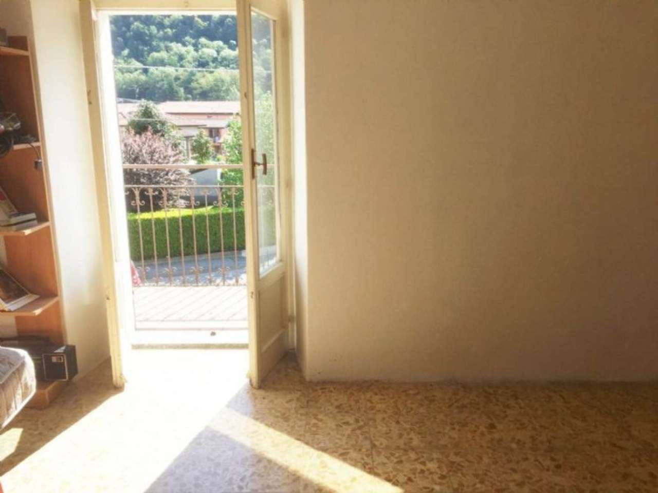 Appartamento BESANO vendita    Broccucci Immobiliare