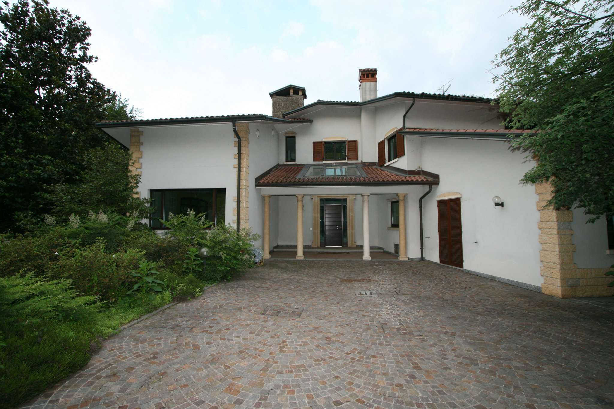 Villa ARCISATE vendita    Broccucci Immobiliare