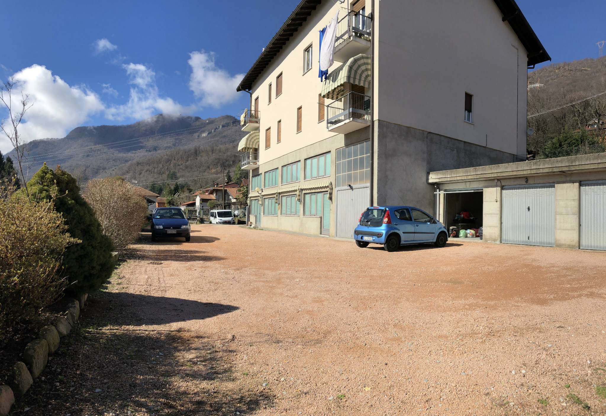 Appartamento CUASSO AL MONTE vendita    Broccucci Immobiliare