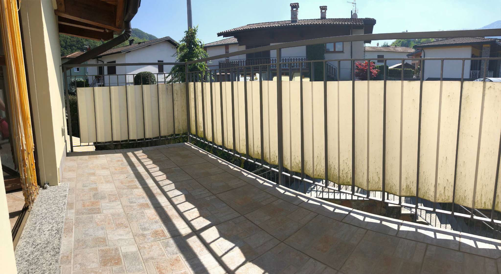 Mansarda - Sottotetto - Soffitta - Solaio BESANO affitto    Broccucci Immobiliare