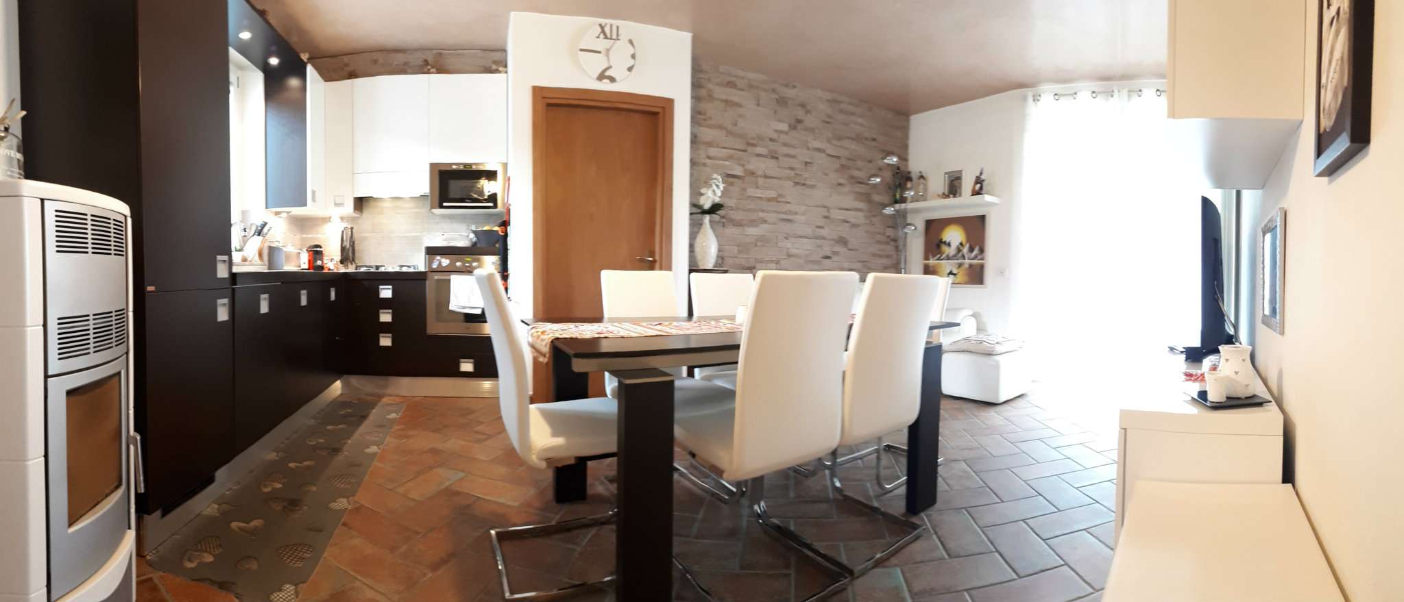 Appartamento CUASSO AL MONTE vendita    Broccucci Immobiliare