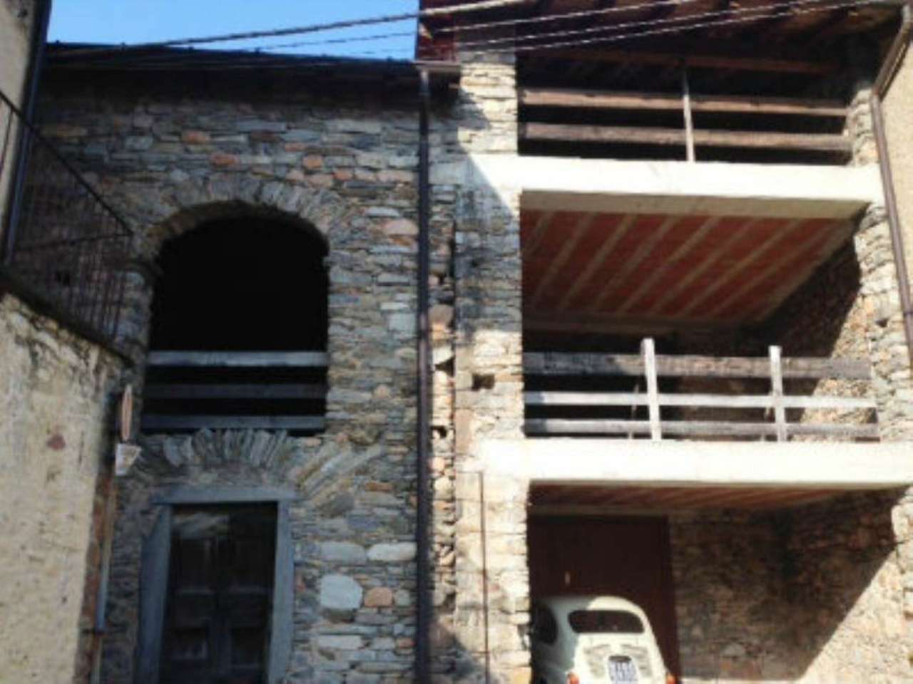 Appartamento CUASSO AL MONTE vendita    Broccucci Immobiliare