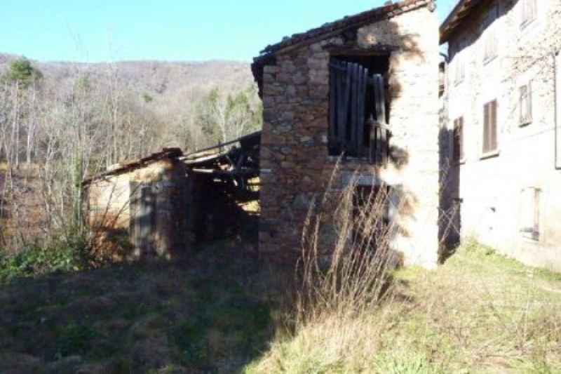 Rustico - Cascina CUASSO AL MONTE vendita    Broccucci Immobiliare