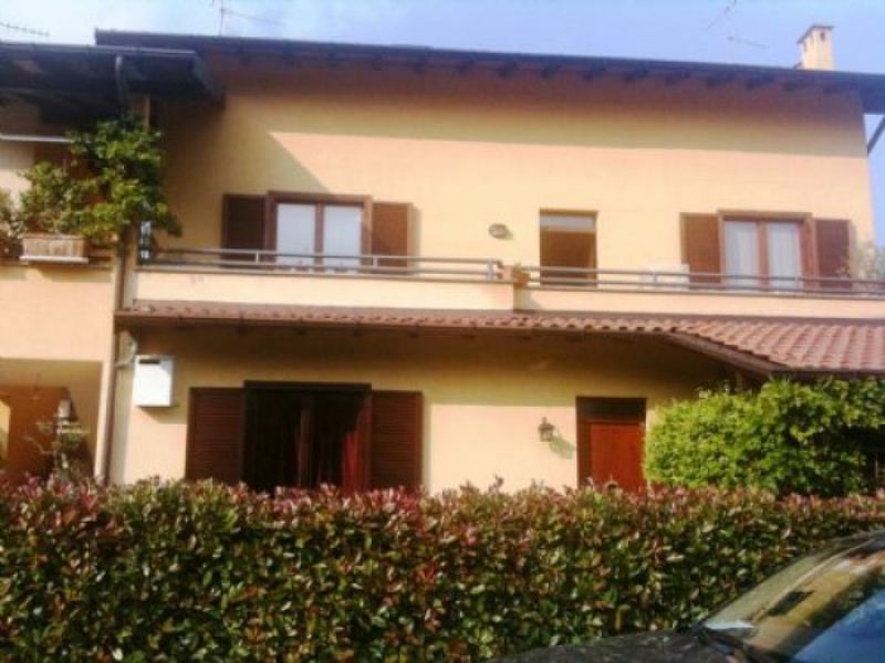 Appartamento CUASSO AL MONTE vendita    Broccucci Immobiliare