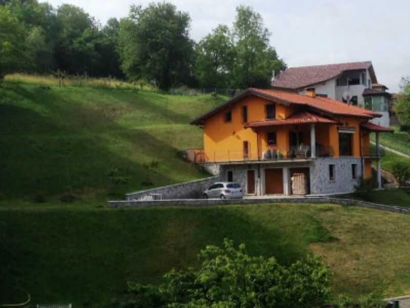  bedero valcuvia vendita quart:  broccucci immobiliare