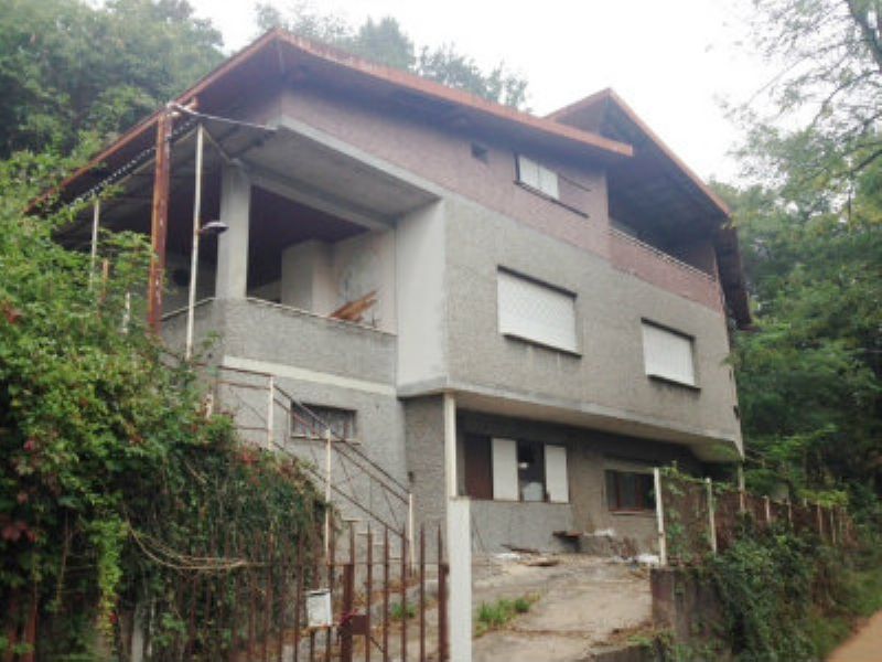  cuasso-al-monte vendita quart:  broccucci-immobiliare