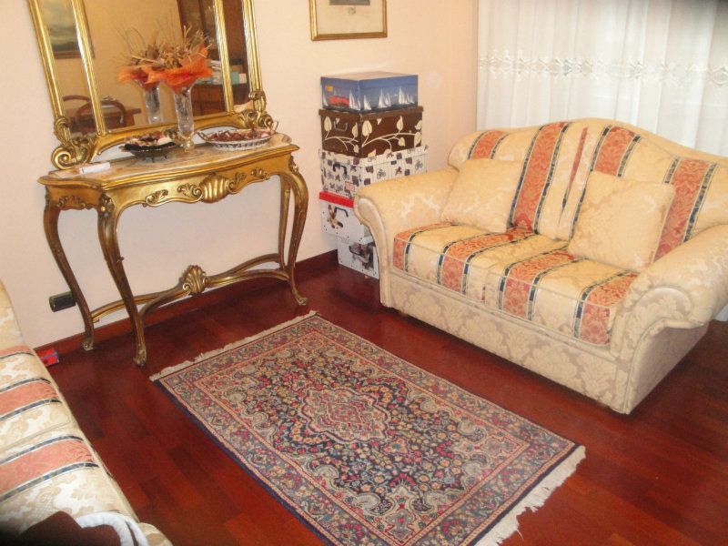 Appartamento ANCONA vendita  CENTRO STORICO  PIAZZA HOUSE AGENZIA IMMOBILIARE