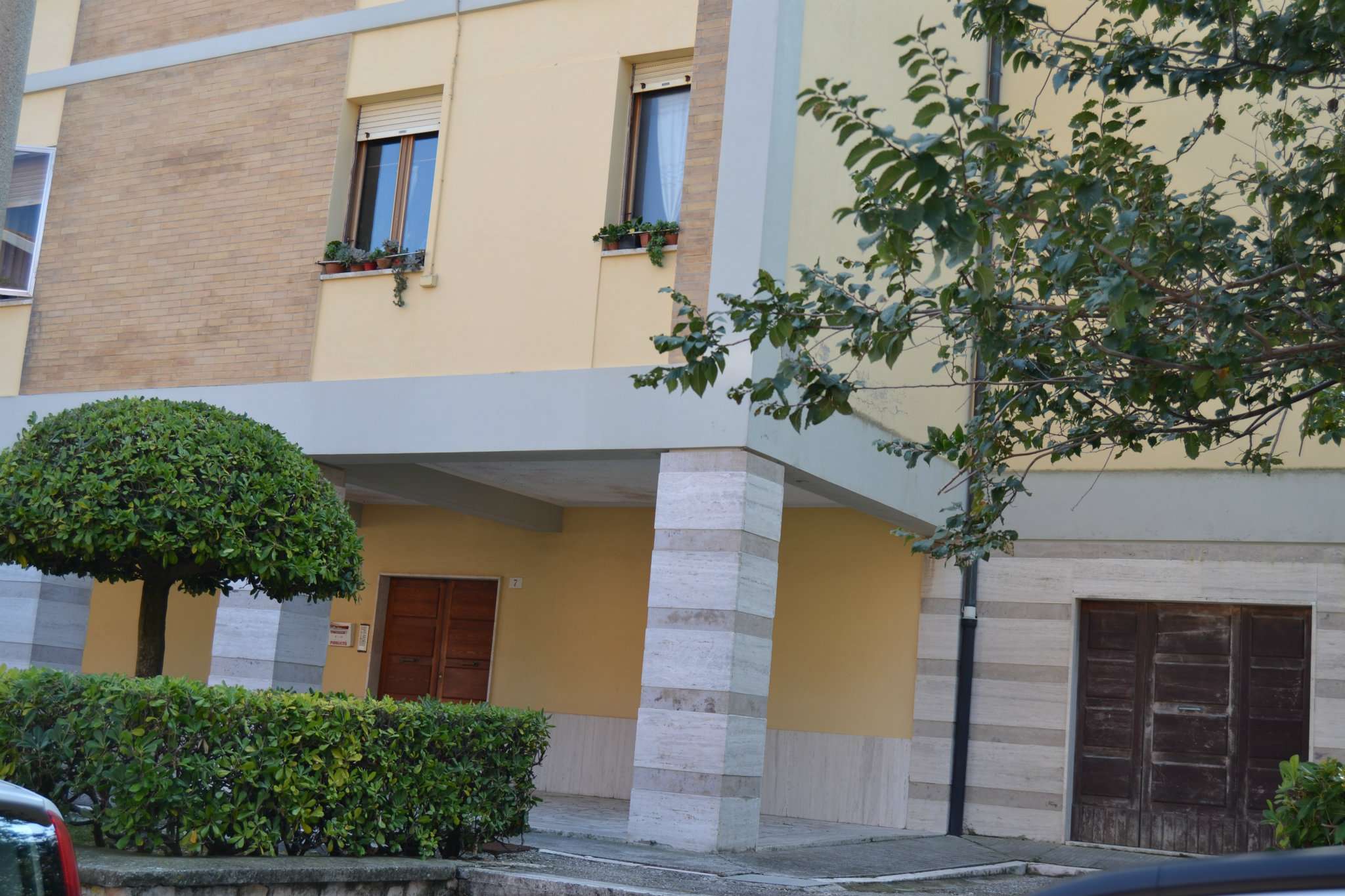 Appartamento ANCONA vendita  COLLEMARINO  PIAZZA HOUSE AGENZIA IMMOBILIARE